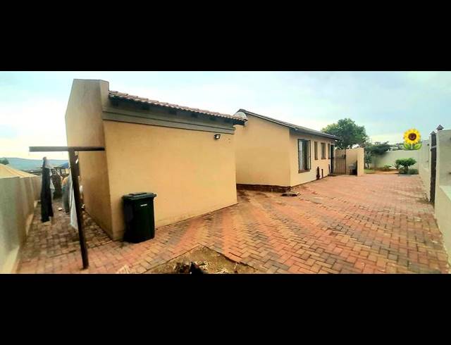 4 BEDROOM HOUSE FOR SALE IN DANVILLE